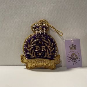 Platinum Jubilee Ornament Decor from the British Royal Trust Company NWT!